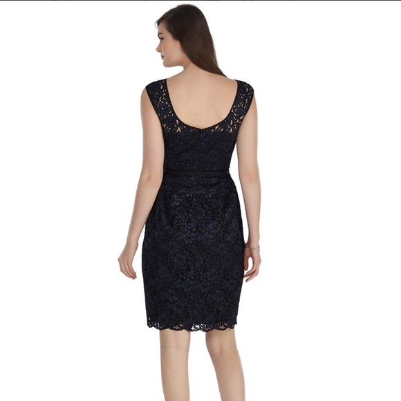 WHBM Sleeveless Lace Dress - Picture 3 of 9